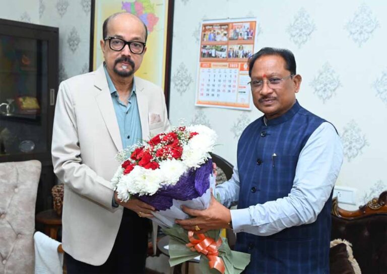 राज्यपाल डेका को मुख्यमंत्री  साय ने दी नए वर्ष की शुभकामनाएं