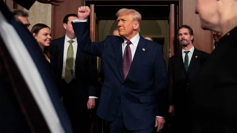 US कंपनियों की ट्रंप को चेतावनी, वेनेजुएला में निवेश पर सवाल, ‘कैसे निकालेगा तेल?’ US कंपनियों की ट्रंप को चेतावनी, वेनेजुएला में निवेश पर सवाल, ‘कैसे निकालेगा तेल?’