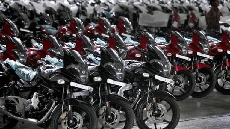 2025 में टू-व्हीलर बिक्री ने तोड़े रिकॉर्ड, 2.02 करोड़ यूनिट्स तक पहुंची रजिस्ट्रेशन