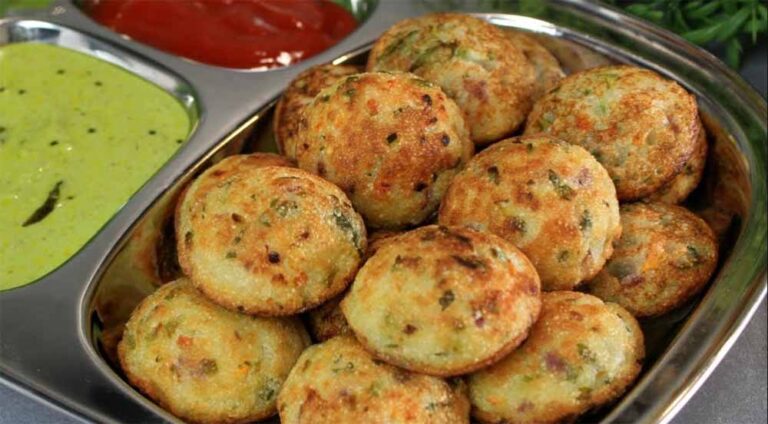 सुबह की शुरुआत बनाए खास, स्वाद से भरपूर वेजिटेबल अप्पे ट्राय करें