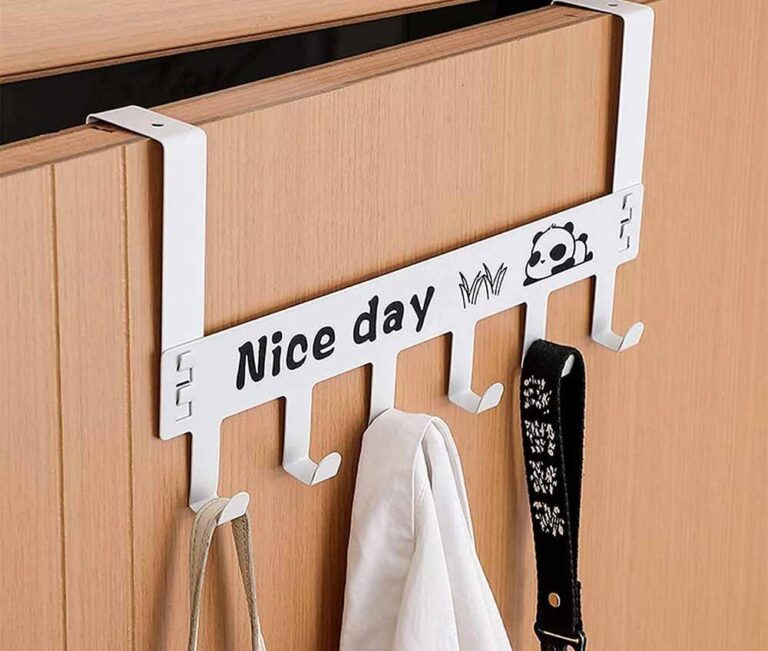 अगर आप भी दरवाजे के पीछे टांगते हैं कपड़े, तो हो जाएं अलर्ट!