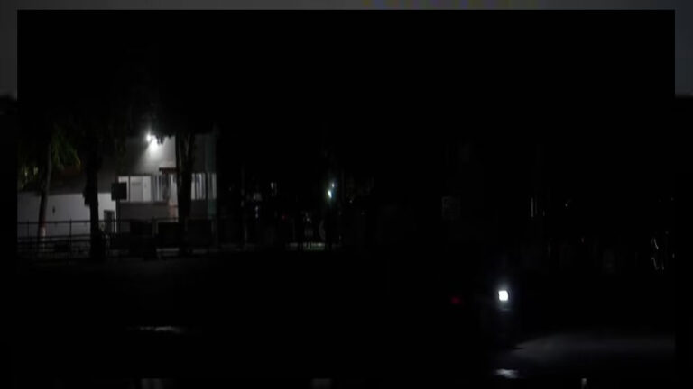 यूपी में आज शाम 6 बजे सायरन बजेगा, बुझ जाएंगी बत्तियां! जानें ‘ब्लैकआउट’ की पूरी योजना