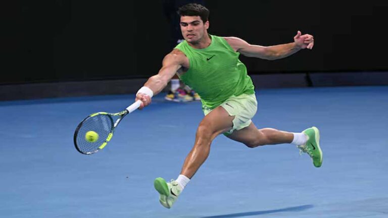 ऑस्ट्रेलियन ओपन: अल्कारेज ने ज्वेरेव को मात दी, फाइनल में जगह बनाई और रिकॉर्ड्स तोड़े