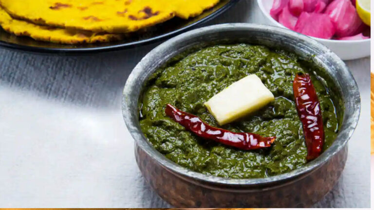 पंजाबी अंदाज में सरसों का साग बनाने का तरीका, स्वाद में बेहतरीन!