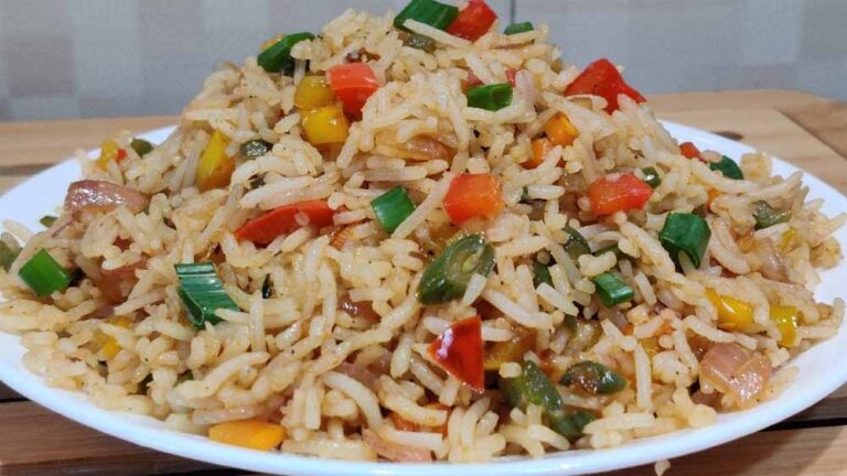 झटपट बनाएं टेस्टी मिक्स वेज फ्राइड राइस, तारीफ पक्की