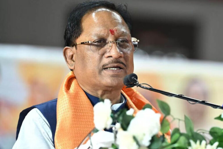 दिल्ली यात्रा के बाद सीएम विष्णुदेव साय ने राष्ट्रपति द्रौपदी मुर्मू को छत्तीसगढ़ में स्वागत करने का न्योता दिया