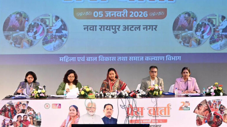 छत्तीसगढ़ में महिला एवं बाल विकास योजनाओं से सशक्तिकरण की नई दिशा: मंत्री लक्ष्मी राजवाड़े छत्तीसगढ़ में महिला एवं बाल विकास योजनाओं से सशक्तिकरण की नई दिशा: मंत्री लक्ष्मी राजवाड़े