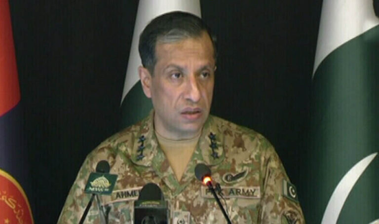 पाकिस्तानी सेना का नया बड़बोलापन: शरीफ अहमद चौधरी ने प्रेस कॉन्फ्रेंस में मजाकिया टिप्पणियां कीं