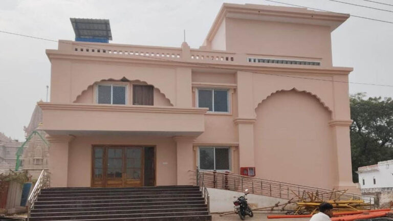 पुलिस विभाग की 12 हजार वर्ग फीट भूमि पर हुआ आधुनिक कंट्रोल रूम निर्माण पुलिस विभाग की 12 हजार वर्ग फीट भूमि पर हुआ आधुनिक कंट्रोल रूम निर्माण