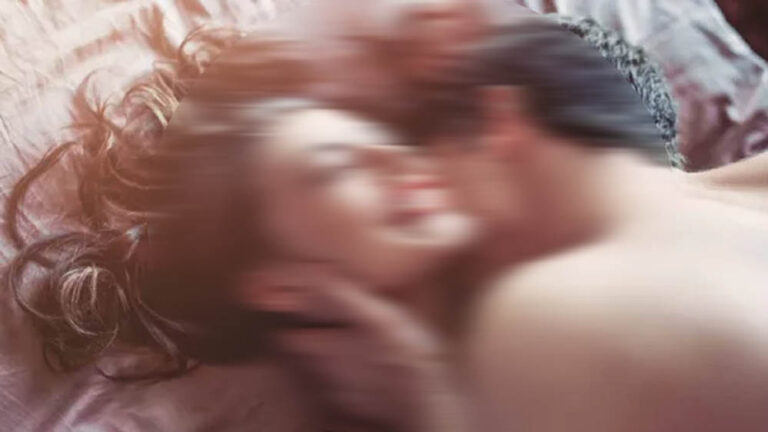 अर्जुन रामपाल की कैजुअल सेक्स पर टिप्पणी ने मचाई हलचल, बहस का नया दौर शुरू अर्जुन रामपाल की कैजुअल सेक्स पर टिप्पणी ने मचाई हलचल, बहस का नया दौर शुरू