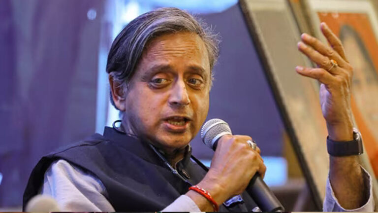 ‘नेहरू के कुछ फैसलों के कारण चीन से हारे’, शशि थरूर ने पूर्व पीएम को लेकर किया बड़ा बयान