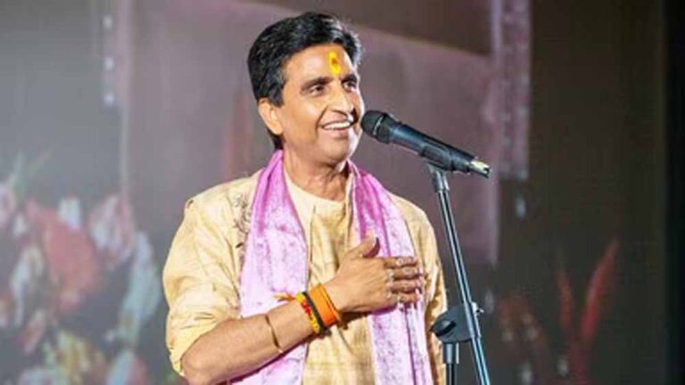 कवि कुमार विश्वास ने भी यूजीसी रूल्स पर जताया आक्रोश