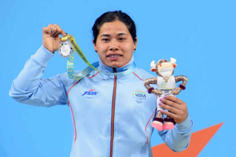 वेटलिफ्टिंग में भारत की उम्मीद, भविष्य में ओलंपिक में दिला सकती हैं पदक