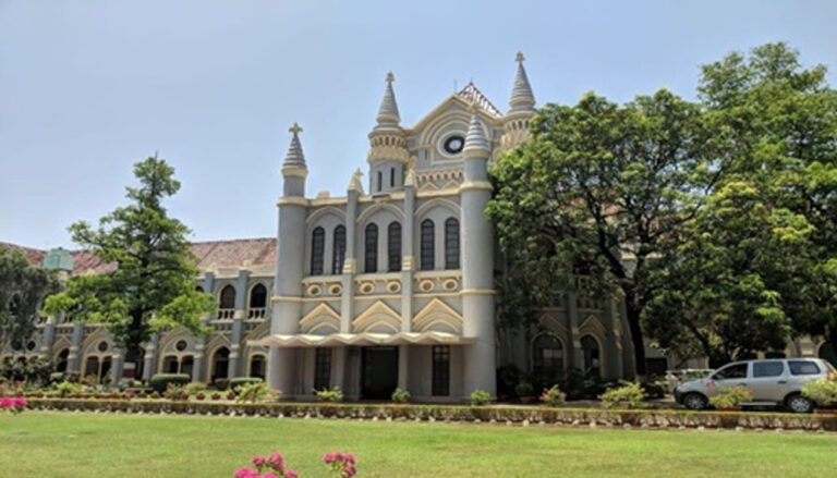 रिश्वत मामले की फाइलें लोकायुक्त कार्यालय से गुम, हाईकोर्ट के रडार पर अधिकारी, FIR की मांग