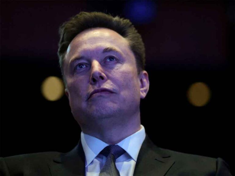 एलन मस्क से टकराव के बीच मादुरो का बड़ा दांव: गिरफ्तारी पर ट्रंप को सराहा, देश में 1 महीने इंटरनेट फ्री