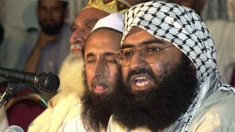 आतंकी मसूद अजहर का नया ऑडियो जारी, सुसाइड बॉम्बरों की धमकी के बाद भारत सतर्क आतंकी मसूद अजहर का नया ऑडियो जारी, सुसाइड बॉम्बरों की धमकी के बाद भारत सतर्क