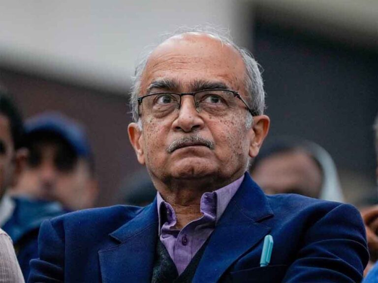 SC की सुनवाई पर प्रशांत भूषण का तीखा रुख, उमर खालिद और शरजील इमाम के समर्थन में बोले