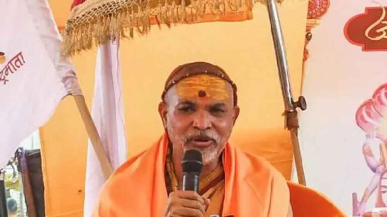 शंकराचार्य का बड़ा बयान: चेहरा साधु का, काम राक्षसों जैसे— धर्म के नाम पर ढोंग पर निशाना