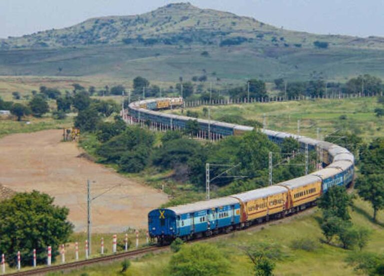 285 किमी का जबलपुर-गोंदिया रेल प्रोजेक्ट: नागपुर, मुंबई, कोलकाता और चेन्नई से कनेक्टिविटी में इजाफा 285 किमी का जबलपुर-गोंदिया रेल प्रोजेक्ट: नागपुर, मुंबई, कोलकाता और चेन्नई से कनेक्टिविटी में इजाफा