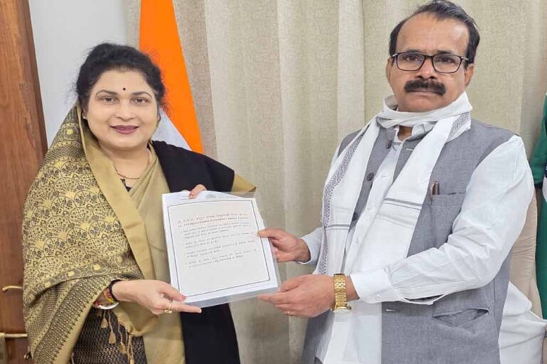 राज्यमंत्री कृष्णा गौर ने केंद्रीय राज्यमंत्री कुरियन से की मुलाकात