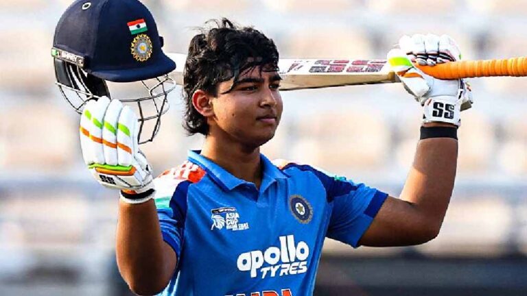 वैभव सूर्यवंशी के 10वीं बोर्ड एग्जाम की तैयारी, एडमिट कार्ड जारी और विशेष व्यवस्था पर चर्चा वैभव सूर्यवंशी के 10वीं बोर्ड एग्जाम की तैयारी, एडमिट कार्ड जारी और विशेष व्यवस्था पर चर्चा