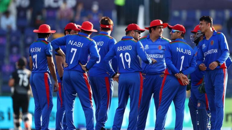 सुपर ओवर में हार के बाद अफगानिस्तान टीम को झटका, परफॉर्मेंस एनालिस्ट हुआ अस्वस्थ सुपर ओवर में हार के बाद अफगानिस्तान टीम को झटका, परफॉर्मेंस एनालिस्ट हुआ अस्वस्थ