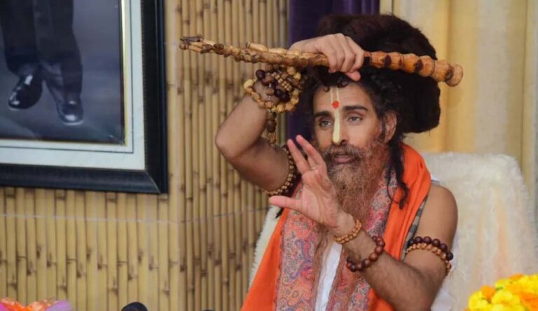 संतों का संवाद, विवाद नहीं: ऋतेश्वर महाराज ने योगी सरकार की उपलब्धियां गिनाईं