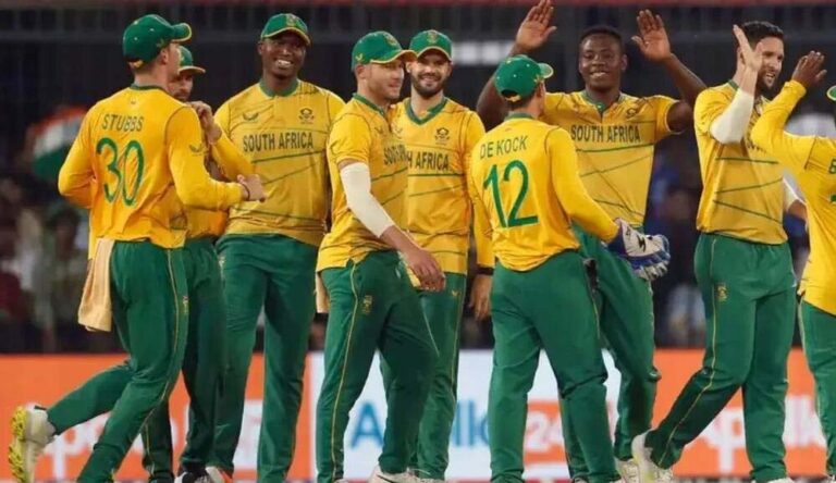 क्रिकेट धमाका: सुपर 8 में जगह बनाने वाली 5 टीमें तय, बाकी 3 स्थान के लिए मची जोरदार प्रतिस्पर्धा