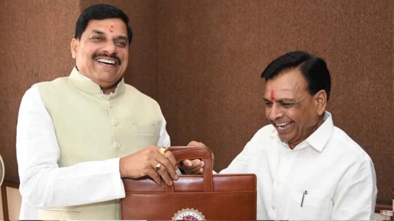 मध्य प्रदेश में बजट पेशी का दिन, जगदीश देवड़ा लाएंगे नया बजट, CM ने नवाचार का जताया भरोसा मध्य प्रदेश में बजट पेशी का दिन, जगदीश देवड़ा लाएंगे नया बजट, CM ने नवाचार का जताया भरोसा