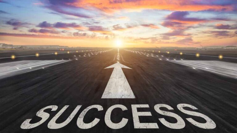 तरक्की की राह पर आगे बढ़ते रहने के लिए अपनाएँ ये कामयाबी टिप्स तरक्की की राह पर आगे बढ़ते रहने के लिए अपनाएँ ये कामयाबी टिप्स