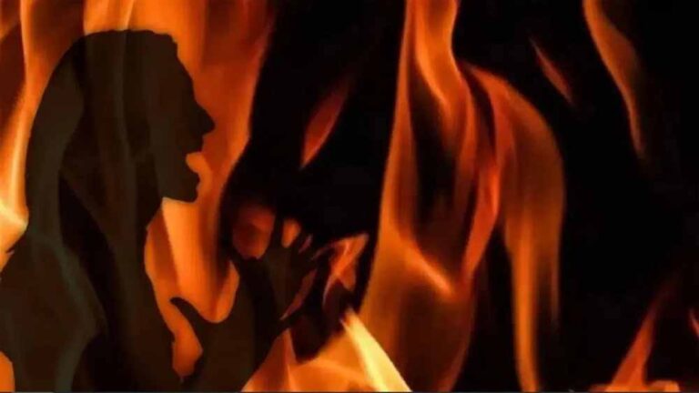 ‘बद से बदतर’ होती सुरक्षा व्यवस्था: यूपी में पुलिस थाने के पास किशोरी को जिंदा जलाने की सनसनीखेज वारदात