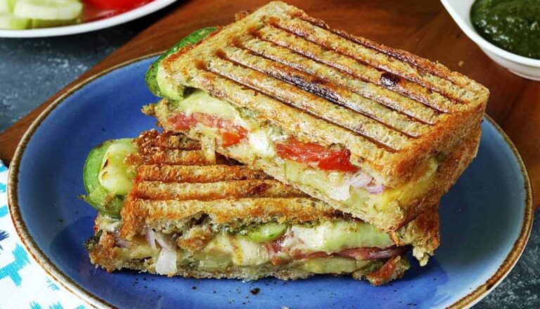 हेल्दी और टेस्टी: शाम के नाश्ते में बनाएं वेजिटेबल सैंडविच हेल्दी और टेस्टी: शाम के नाश्ते में बनाएं वेजिटेबल सैंडविच