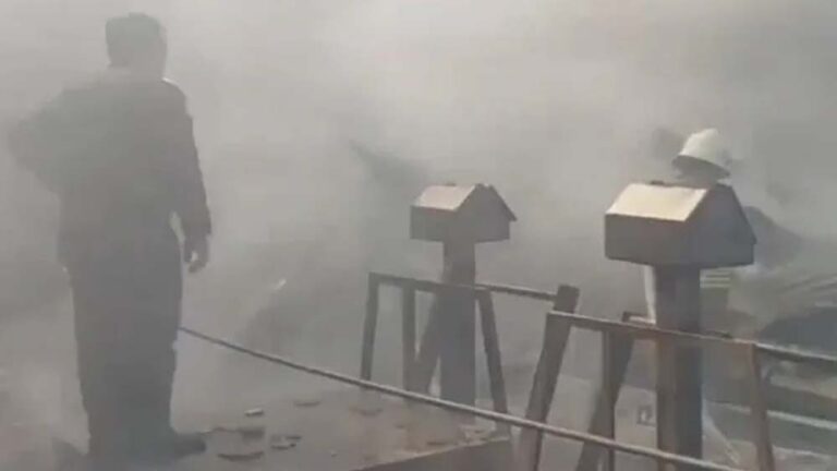 ईरान में हेलिकॉप्टर हादसा, 4 सैनिकों की मौत, परमाणु प्लांट के शहर में मलबा फैलने से हड़कंप