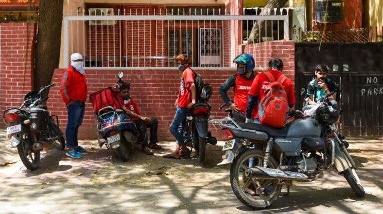 अजय चंद्राकर ने गिग वर्करों की सुरक्षा पर उठाए सवाल, छत्तीसगढ़ सरकार ने केंद्र के नियम का इंतजार करने की दी जानकारी