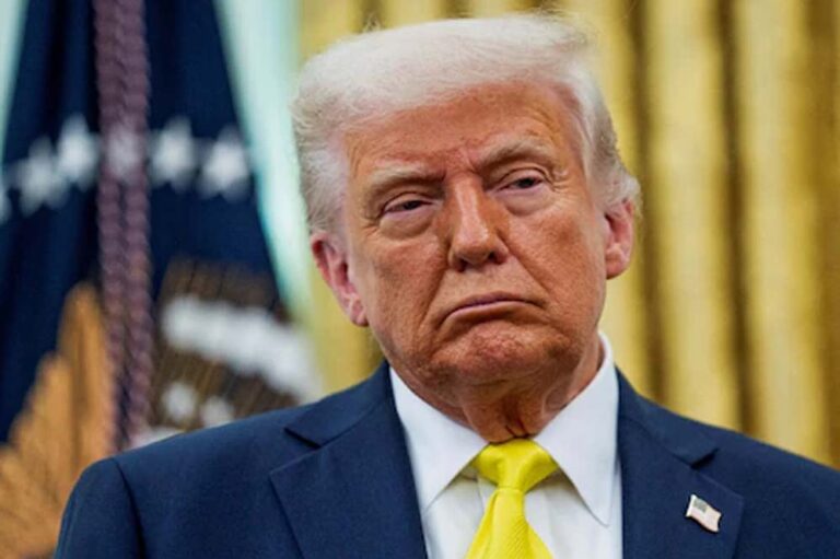 Trump Tariff Attack: ट्रंप ने भारत, इंडोनेशिया और अन्य देशों पर 126% टैरिफ बढ़ाया, दिया बड़ा झटका Trump Tariff Attack: ट्रंप ने भारत, इंडोनेशिया और अन्य देशों पर 126% टैरिफ बढ़ाया, दिया बड़ा झटका