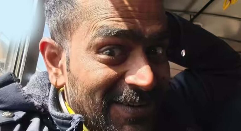 ब्लैकमेलिंग मामले में मुरैना पुलिस की बड़ी कार्रवाई, यूट्यूबर सपन सिंह जादौन हिरासत में ब्लैकमेलिंग मामले में मुरैना पुलिस की बड़ी कार्रवाई, यूट्यूबर सपन सिंह जादौन हिरासत में