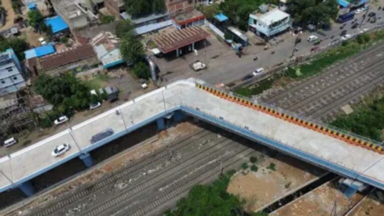 PWD मंत्री का बयान- ऐशबाग ब्रिज 90 नहीं, 119 डिग्री का है, विधानसभा में बोले- ‘विकसित देशों में भी ऐसे पुल हैं’ PWD मंत्री का बयान- ऐशबाग ब्रिज 90 नहीं, 119 डिग्री का है, विधानसभा में बोले- ‘विकसित देशों में भी ऐसे पुल हैं’