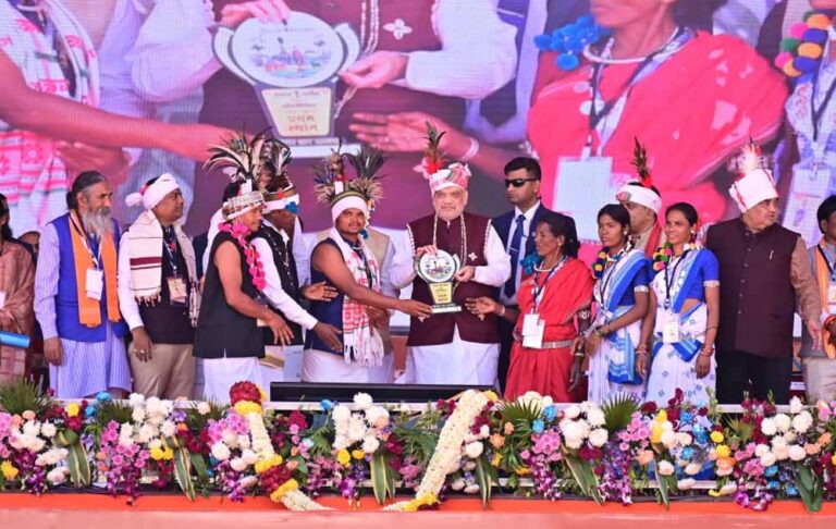 बस्तर की संस्कृति को नए प्राण देने का कार्य कर रही छत्तीसगढ़ सरकार बस्तर की संस्कृति को नए प्राण देने का कार्य कर रही छत्तीसगढ़ सरकार