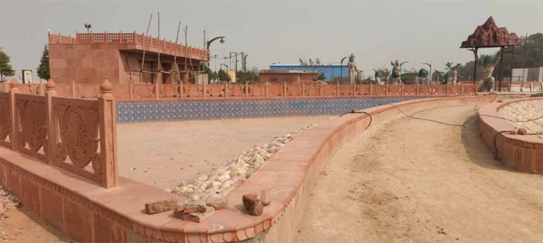 गुप्तारघाट पर रावण वध, हनुमान व जटायु स्टेच्यू तैयार