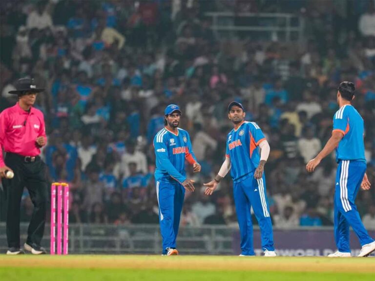 वर्ल्ड कप में टीम इंडिया का धमाका, तीसरा सबसे बड़ा स्कोर किया दर्ज