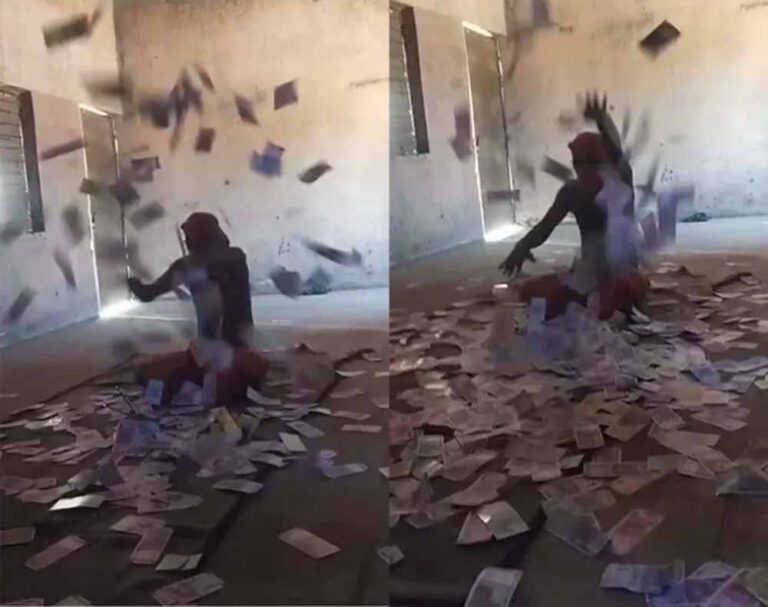 ढाई लाख को ढाई करोड़ बनाने वाले तांत्रिक की पिटाई ढाई लाख को ढाई करोड़ बनाने वाले तांत्रिक की पिटाई