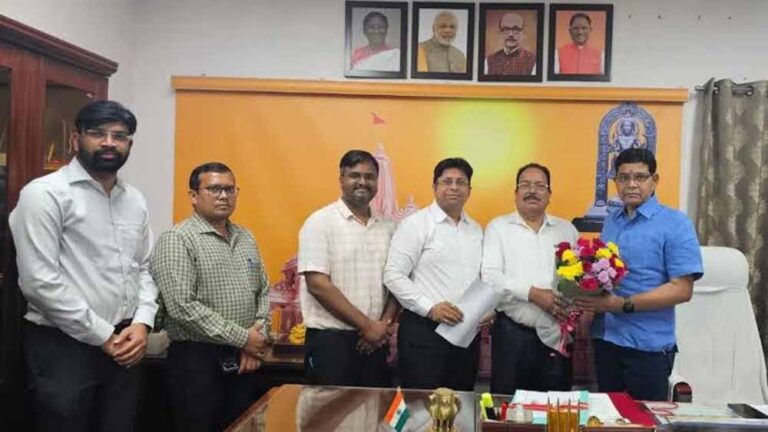 छत्तीसगढ़ में डिप्टी कलेक्टर की पोस्ट पर 50–50 का फार्मूला छत्तीसगढ़ में डिप्टी कलेक्टर की पोस्ट पर 50–50 का फार्मूला