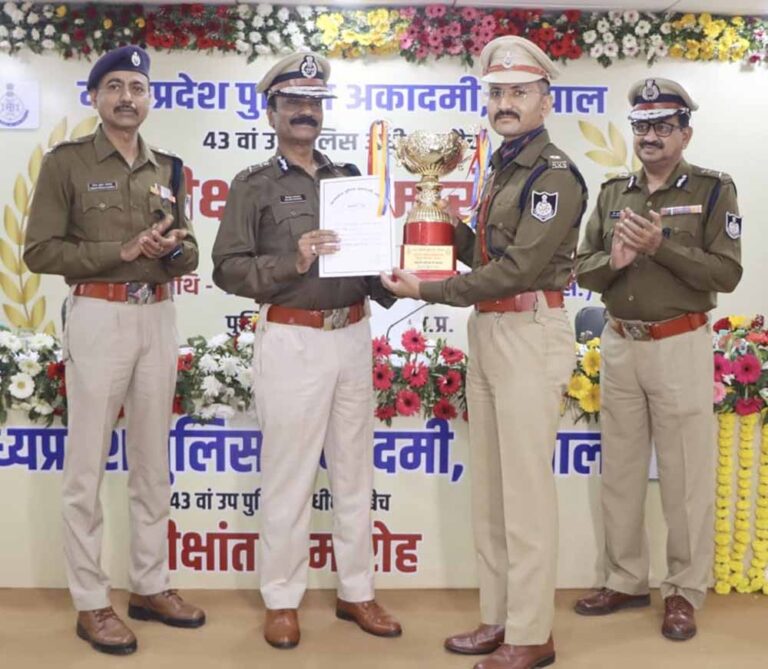 बदलते पुलिसिंग परिदृश्य में तकनीक और साइबर दक्षता की आवश्यकता – डीजीपी बदलते पुलिसिंग परिदृश्य में तकनीक और साइबर दक्षता की आवश्यकता – डीजीपी