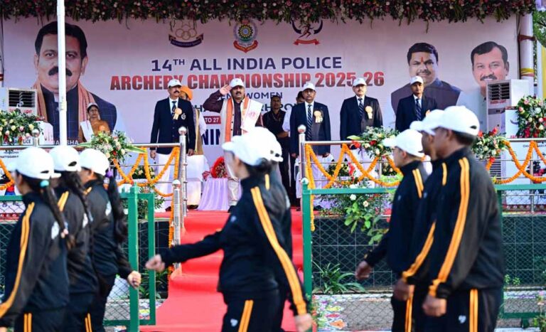 तीरंदाजी में दम दिखाएगी देशभर की पुलिस: उपमुख्यमंत्री विजय शर्मा ने किया आगाज़ तीरंदाजी में दम दिखाएगी देशभर की पुलिस: उपमुख्यमंत्री विजय शर्मा ने किया आगाज़