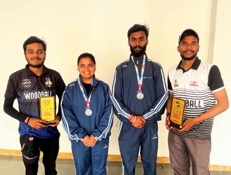 सरगुजा जिला वुडबॉल संघ के खिलाड़ियों का राष्ट्रीय मंच पर जलवा, जीते सिल्वर मेडल सरगुजा जिला वुडबॉल संघ के खिलाड़ियों का राष्ट्रीय मंच पर जलवा, जीते सिल्वर मेडल