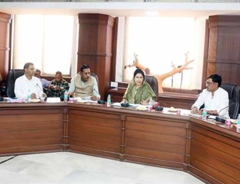 विधानसभा में विभागीय परामर्शदात्री समिति की बैठक सम्पन्न; नवाचारों और योजनाओं की हुई विस्तृत समीक्षा विधानसभा में विभागीय परामर्शदात्री समिति की बैठक सम्पन्न; नवाचारों और योजनाओं की हुई विस्तृत समीक्षा