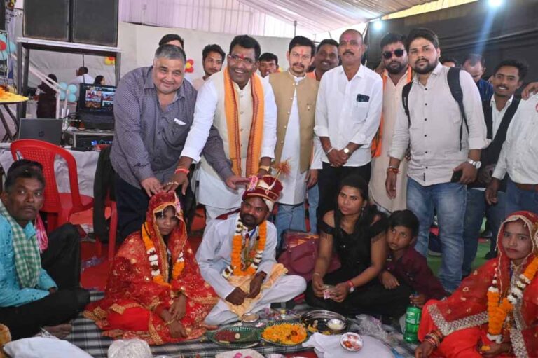 पर्यटन एवं संस्कृति मंत्री  राजेश अग्रवाल ने 283 जोड़ों को दिया आशीर्वाद