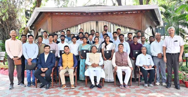 खनिज संपदा से समृद्ध छत्तीसगढ़ के विकास में निभाएं अहम भूमिका : मुख्यमंत्री साय खनिज संपदा से समृद्ध छत्तीसगढ़ के विकास में निभाएं अहम भूमिका : मुख्यमंत्री साय