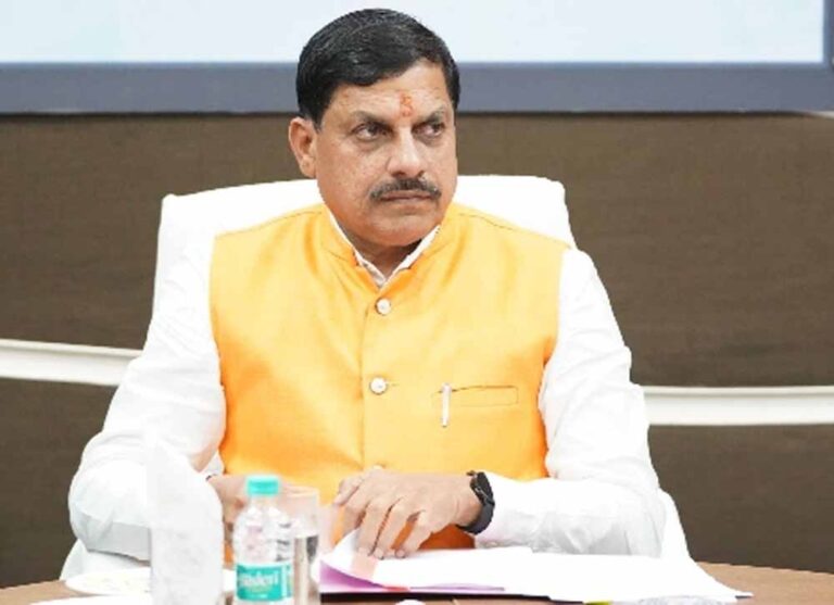 आत्मनिर्भर और स्वावलंबी बनाने में सक्षम शिक्षा व्यवस्था ही देश के लिए उपयुक्त आत्मनिर्भर और स्वावलंबी बनाने में सक्षम शिक्षा व्यवस्था ही देश के लिए उपयुक्त