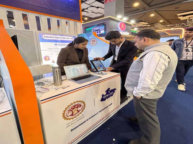 ‘एमपी पेवेलियन’ में एआई गवर्नेंस मॉडल ने खींचा सबका ध्यान ‘एमपी पेवेलियन’ में एआई गवर्नेंस मॉडल ने खींचा सबका ध्यान